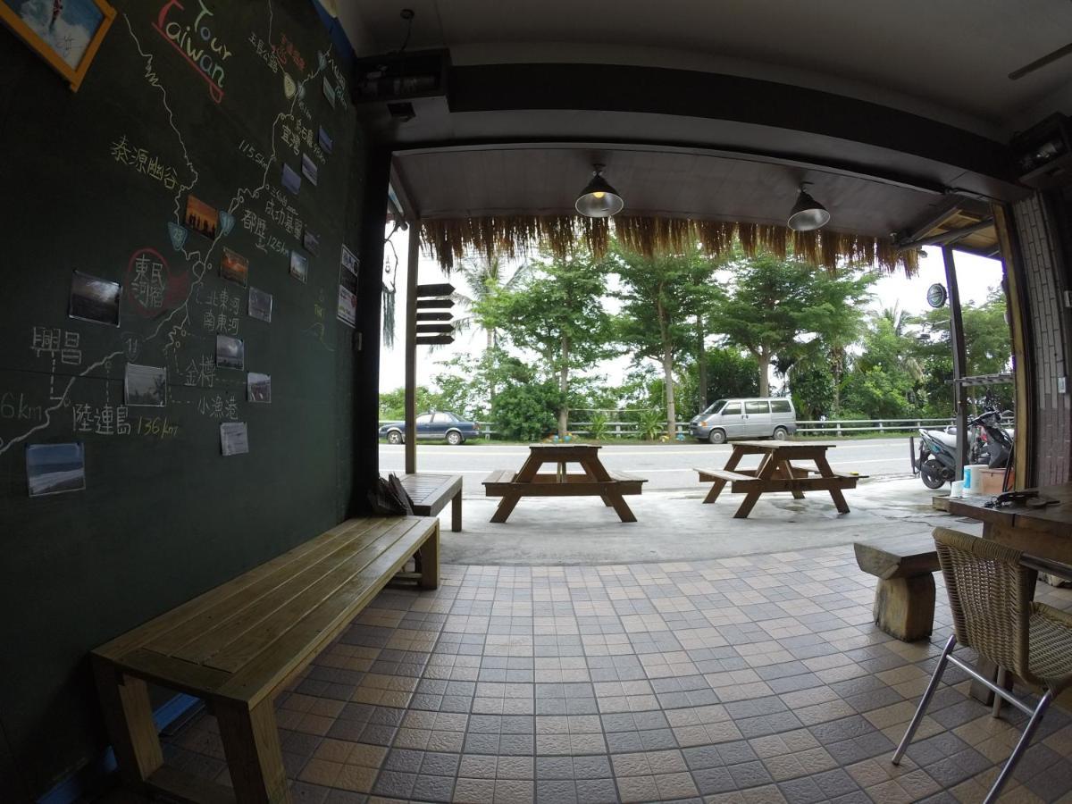 Donghe Surf Shop & Hostel Esterno foto